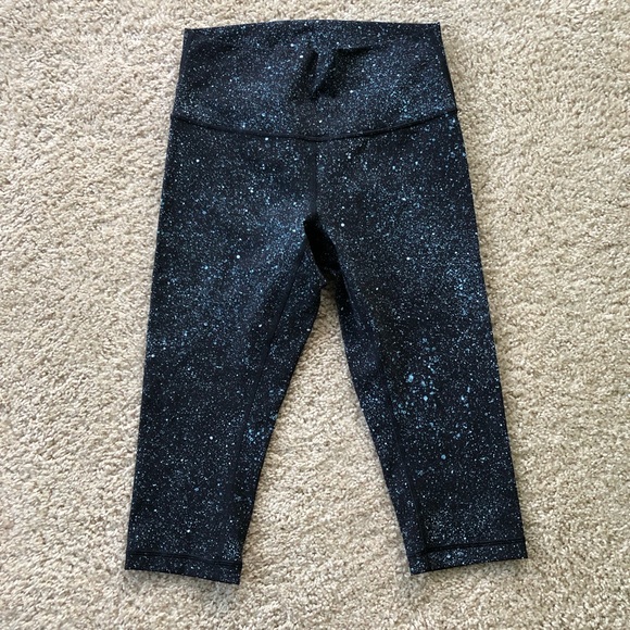Lululemon Wunder Under 1/2 Tight 6 - Picture 2 of 5